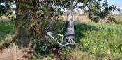 Grenspaal 148 met MTB